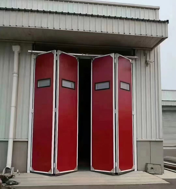 河南工业折叠门在大型装配车间出入口的应用实例